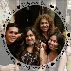 Meet your Posher, Mireya